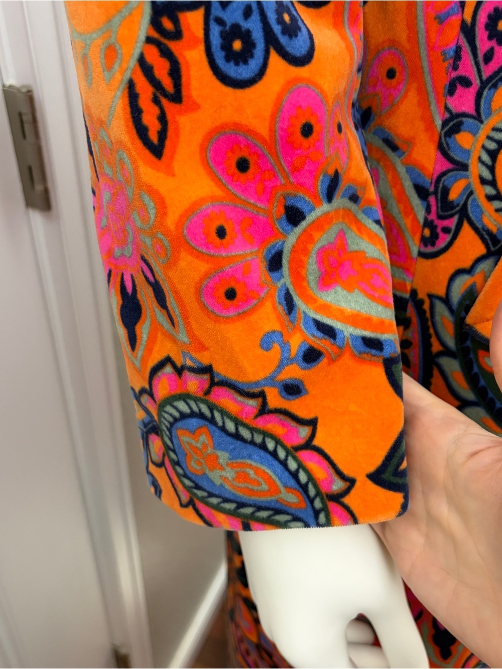 Boden Orange Paisley Velvet  Button-Front Long Sleeve Coat - Size 14 - Picture 4 of 16